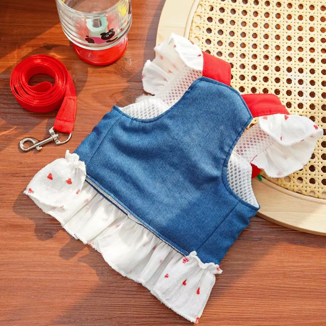 Coleira Peitoral com Saia Estilo Vestido para Cães e Gatos Pequenos | Ideal para Passeios ao Ar Livre com Segurança e Estilo | Com Estampa de Coração e Acompanha Guia