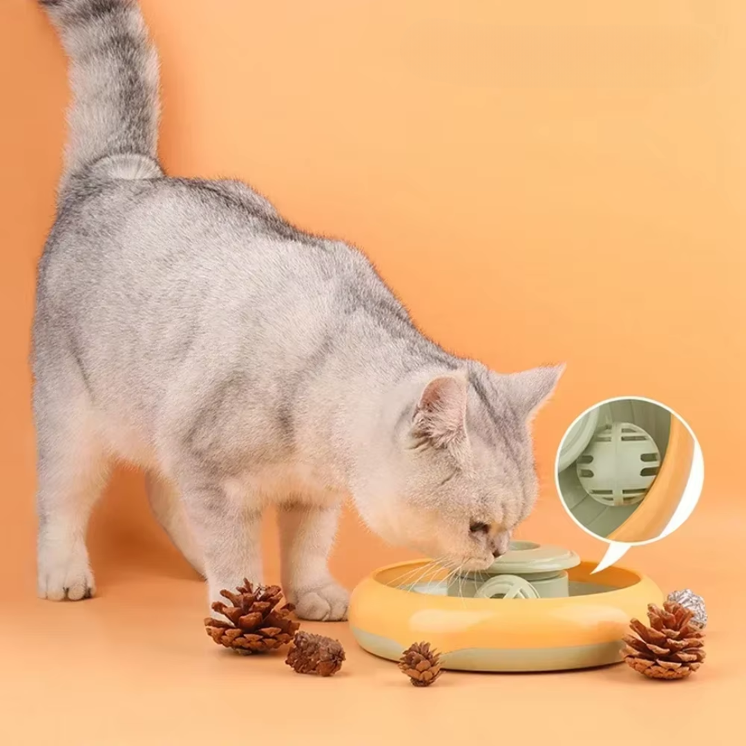 Brinquedo Interativo para Gatos Internos – Entretenimento Inteligente com Penas Giratórias 360° para Estímulo Mental e Exercício Diário