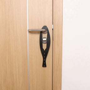 Trava Ajustável para Portas: Segurança e Conforto para Pets, Sistema de Ajuste Fácil e Prático