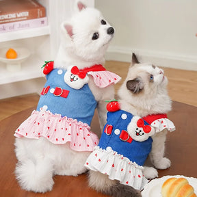 Coleira Peitoral com Saia Estilo Vestido para Cães e Gatos Pequenos | Ideal para Passeios ao Ar Livre com Segurança e Estilo | Com Estampa de Coração e Acompanha Guia